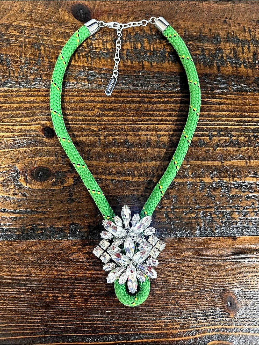 Stella & Dot Know The Ropes Necklace Green & Silver necklace